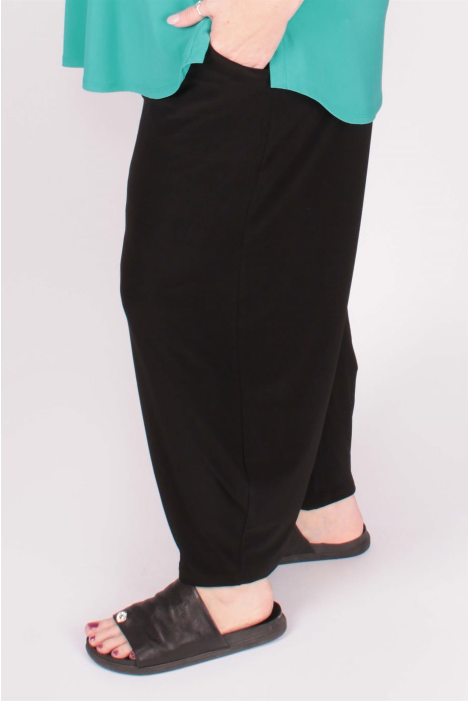 Narrow Lantern Pant Black